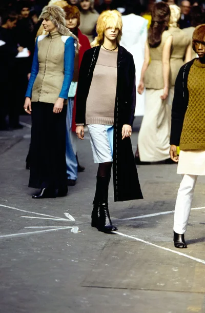 Look 11